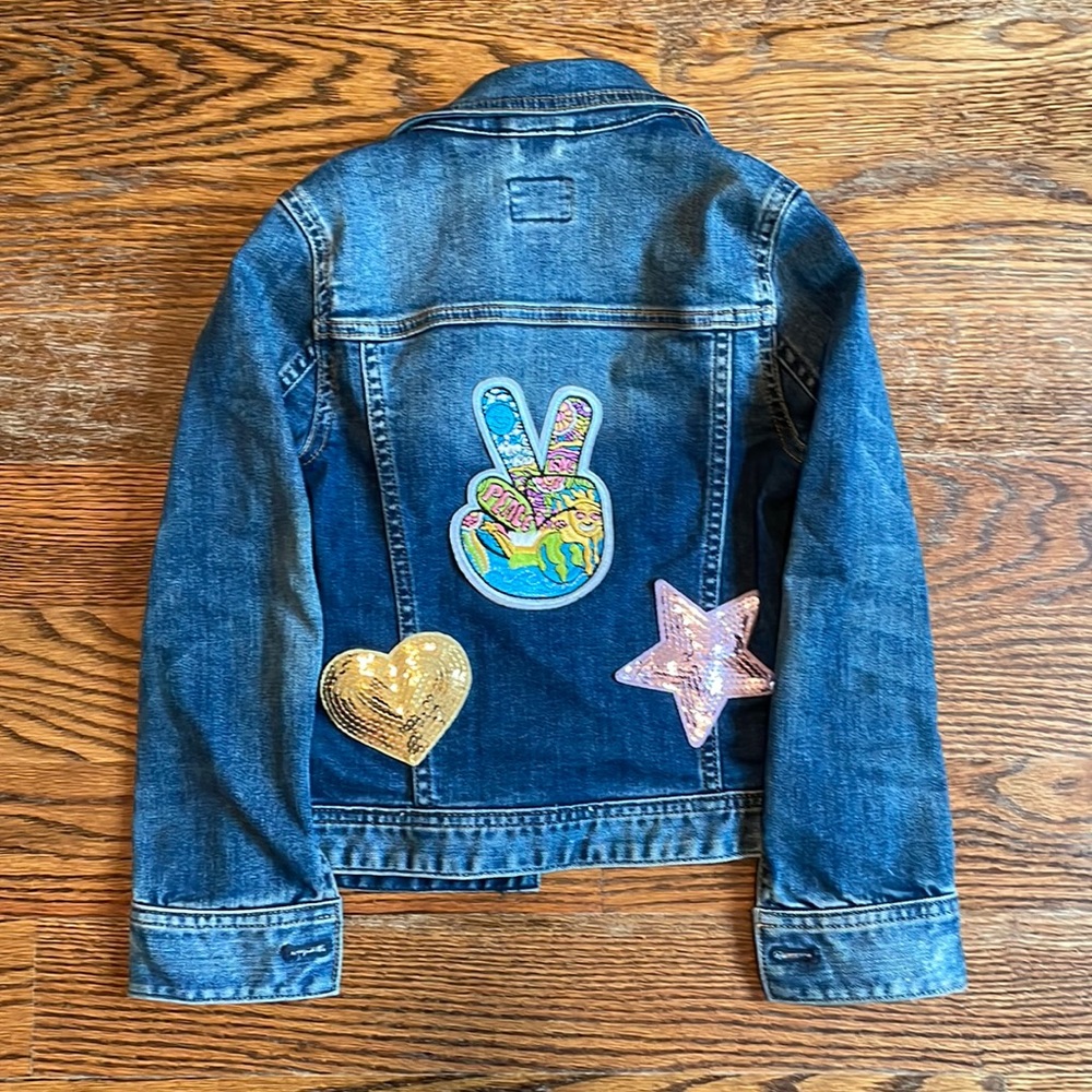 Amazing JCrew Girls Patch Jean Jacket Size 6-7
